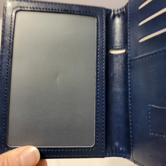 Van Gogh Starry Night Passport Holder - Picture 7 of 7